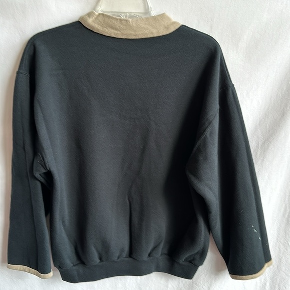 Customized black sweatshirt with added buttons, collar, and sleeve ends, size L - Picture 6 of 7